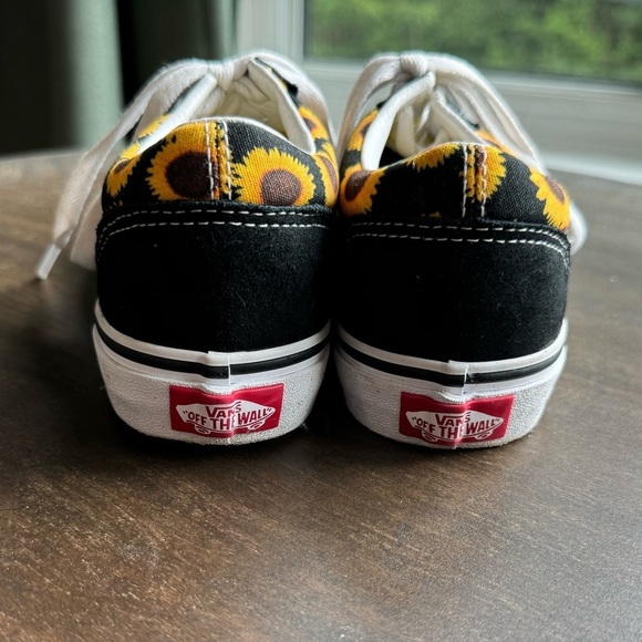 EUC‎ VANS Kids Old Skool Sneakers - Girls Size  2 - Picture 7 of 8